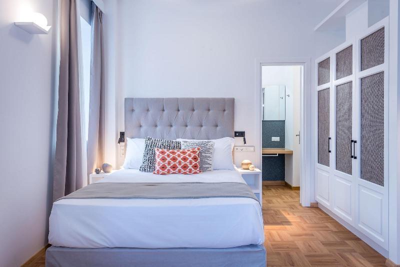 Shapes Luxury Suites Ermoupoli Exterior foto
