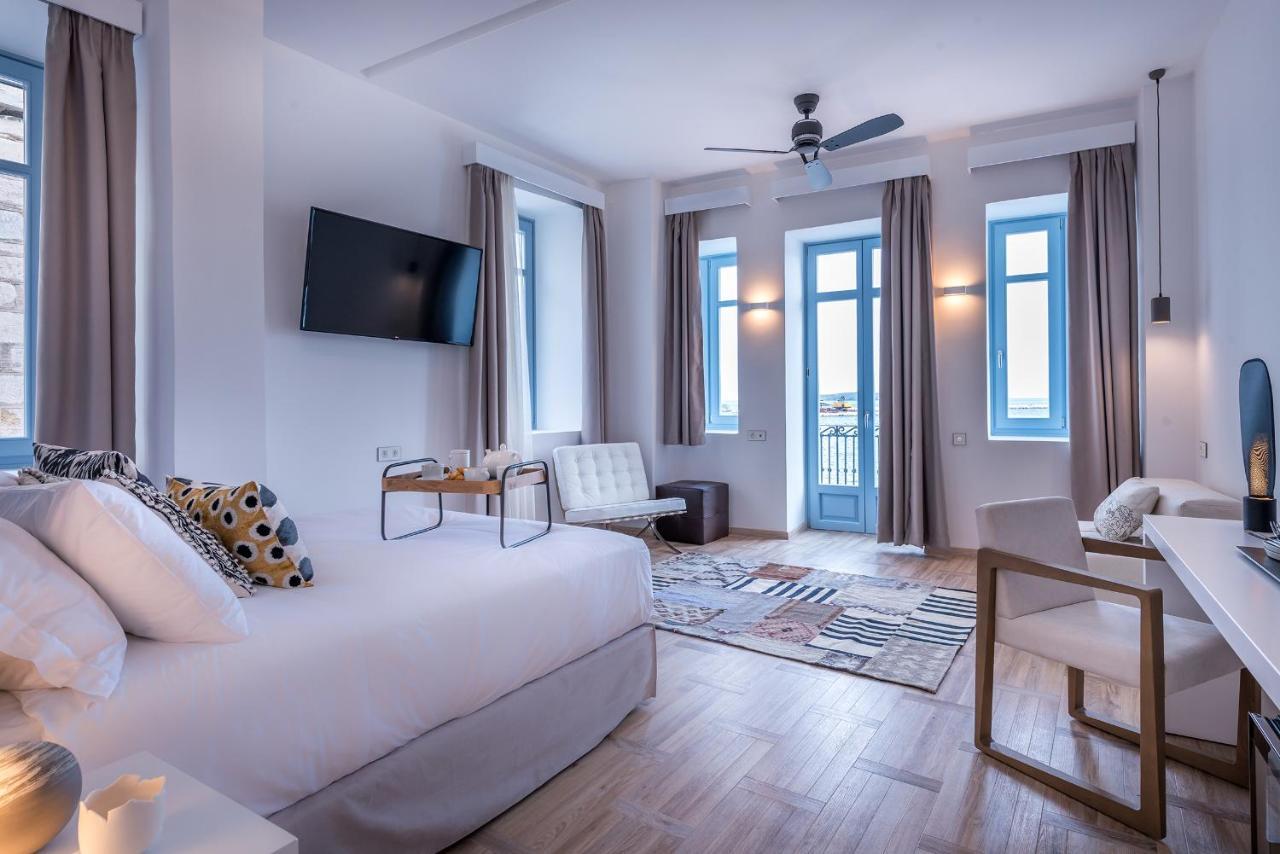 Shapes Luxury Suites Ermoupoli Exterior foto