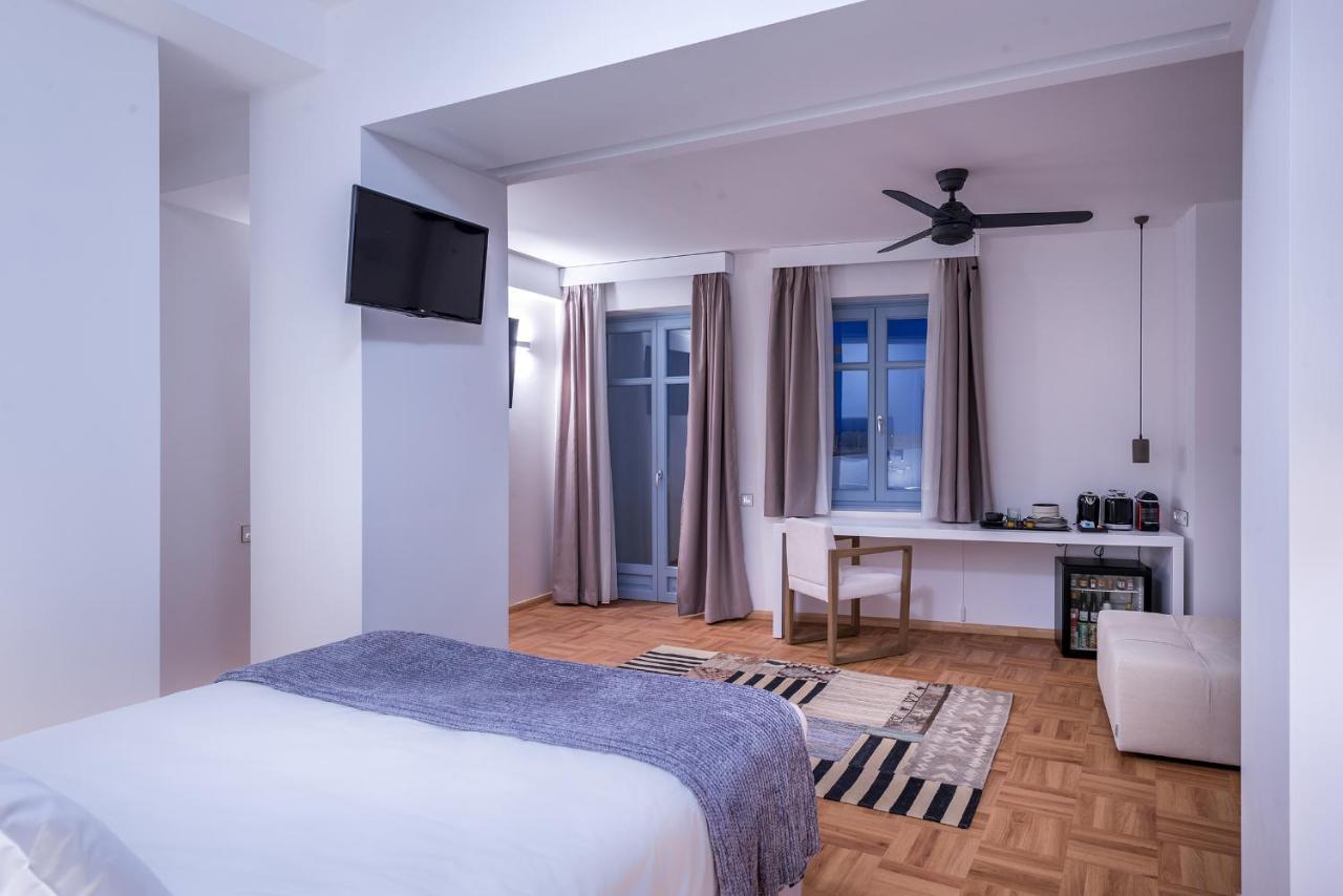 Shapes Luxury Suites Ermoupoli Exterior foto